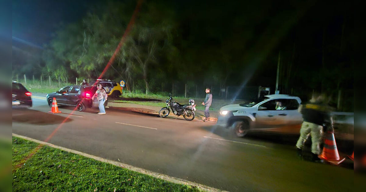Blitz da Lei Seca aborda dezenas de veículos e resulta em autuações em Faxinal