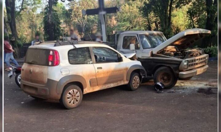 Colisão entre moto, carro e caminhonete causa a morte de homem de 34 anos no Paraná