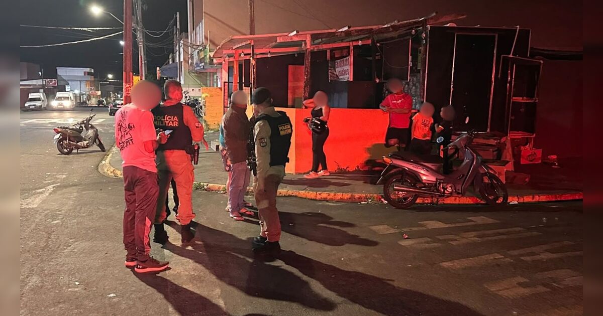 Colisão entre carro e moto no bairro Vila Nova deixa motociclista ferida em Apucarana