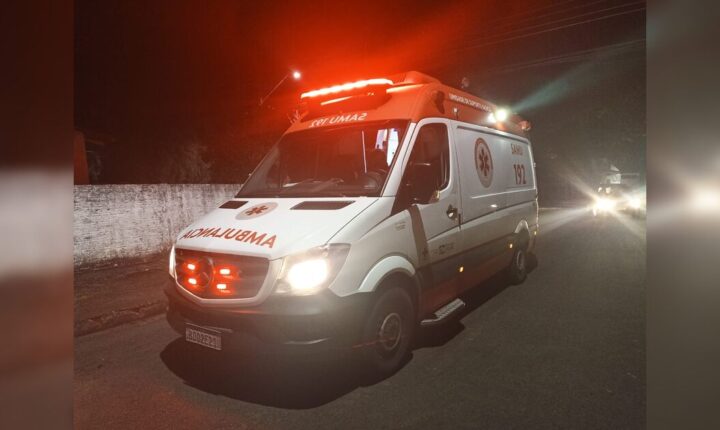 Adolescente fica ferida após ser prensada por carro sem motorista em Apucarana