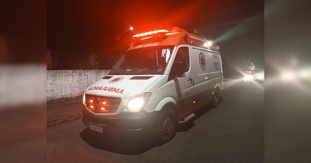 Adolescente fica ferida após ser prensada por carro sem motorista em Apucarana