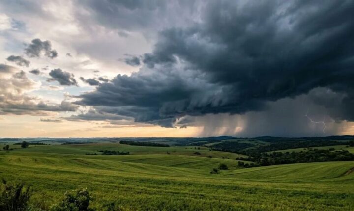 Ivaiporã registra alta probabilidade de chuva e temperaturas amenas neste domingo