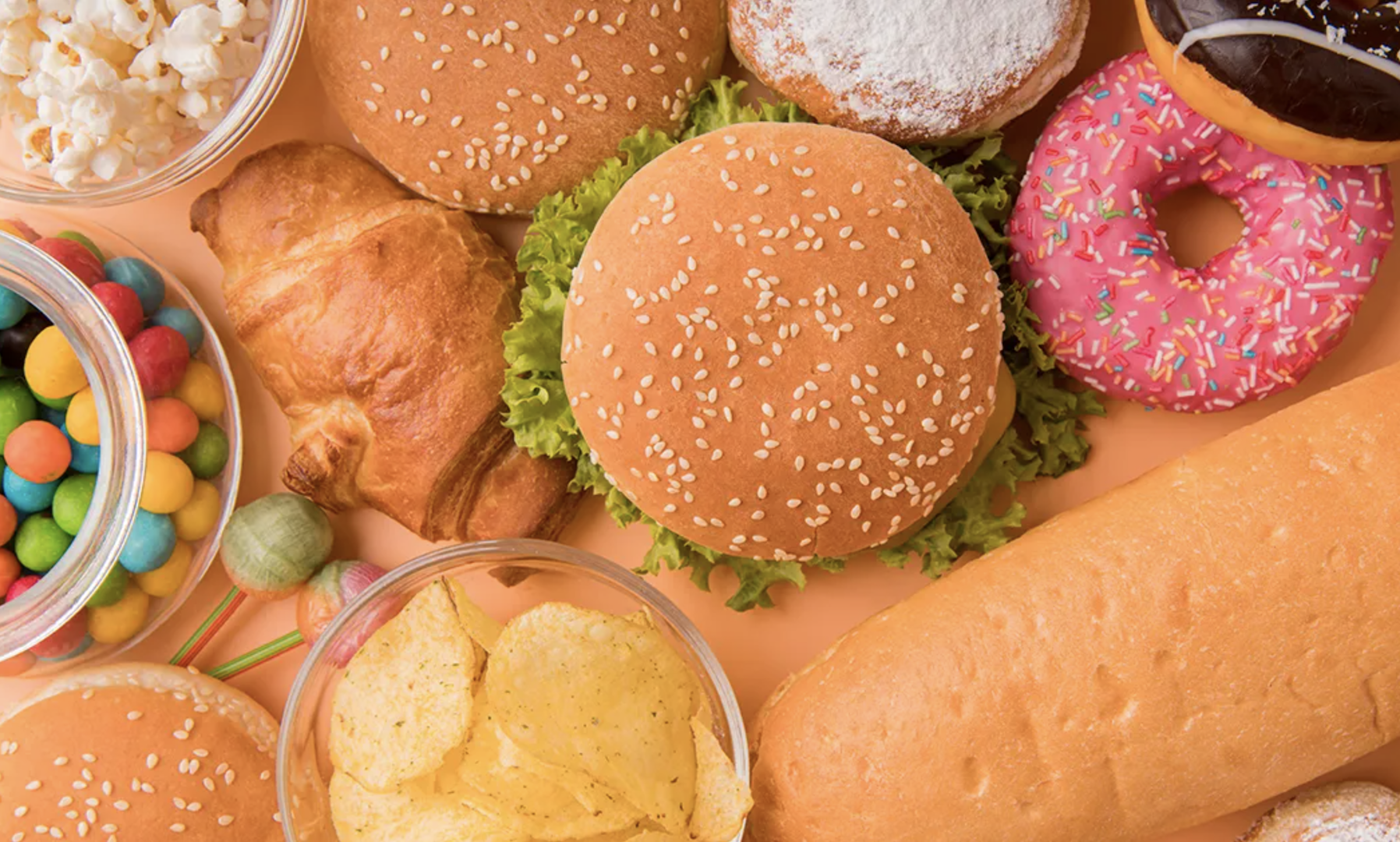 Qual a diferença entre alimentos ultraprocessados e industrializados?