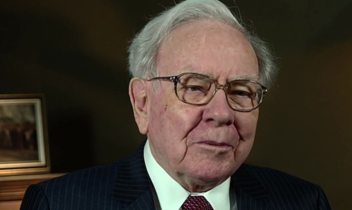Aos 96 anos, Warren Buffett deixa presidência do conselho da Berkshire