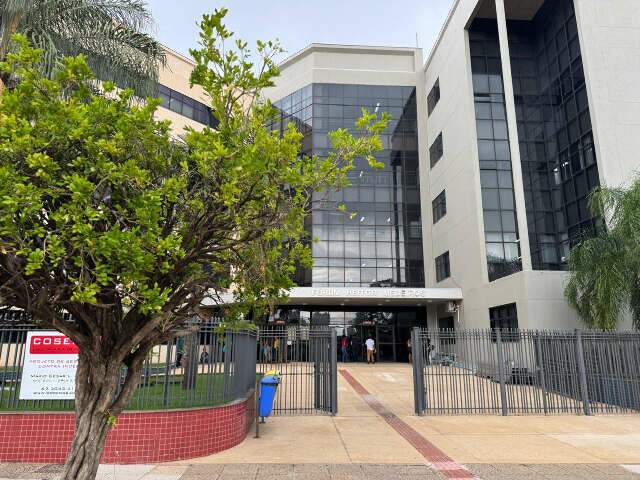 Paciente fica 4 horas molhada de urina e hospital é condenado a pagar R$ 15 mil em Campo Grande