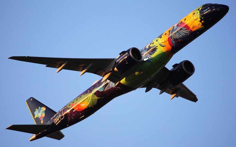 Azul programou voo especial entre Galeão e Viracopos após partida da NFL no Rio