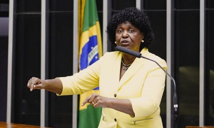 Benedita tem 15% ao Senado no RJ, diz Quaest; Jordy e Portinho têm 10%