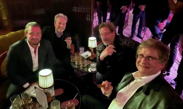 Foto no telefone de Daniel Vorcaro mostra Paulo Gonet fumando charuto com ex-banqueiro em Londres