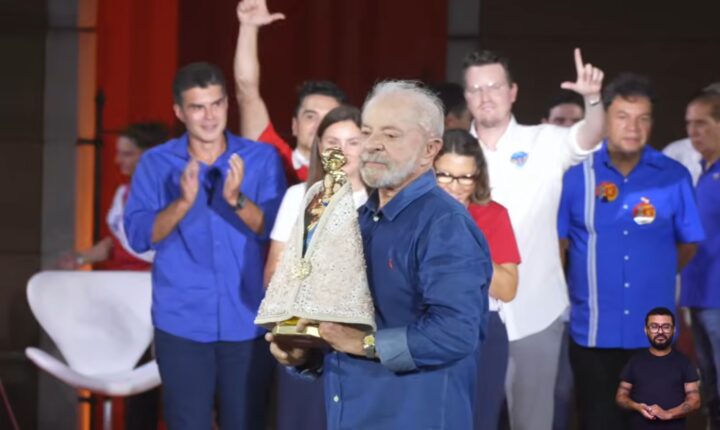 Lula diz que ‘ninguém vai avacalhar com Nossa Senhora Aparecida’ enquanto for presidente