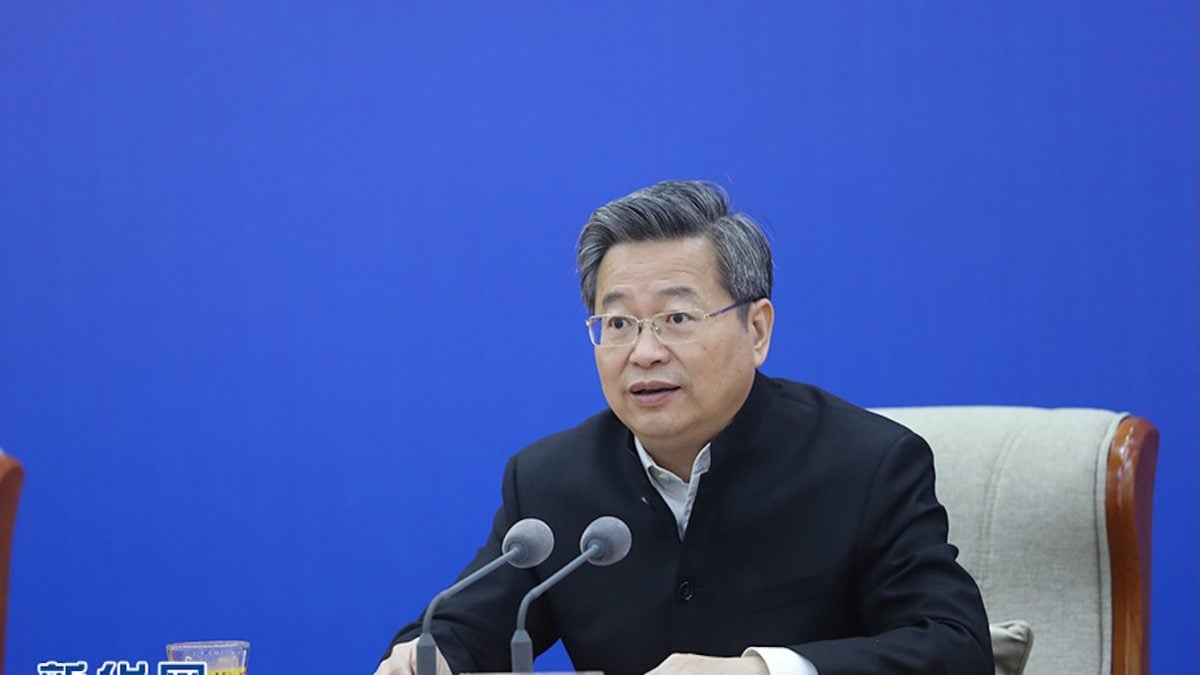 Rápida proliferação da IA é uma grave ameaça, diz ministro chinês