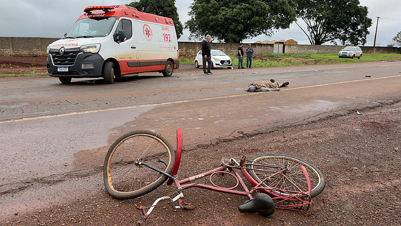 Ciclista atropelado no anel viário de Dourados é identificado como idoso de 61 anos