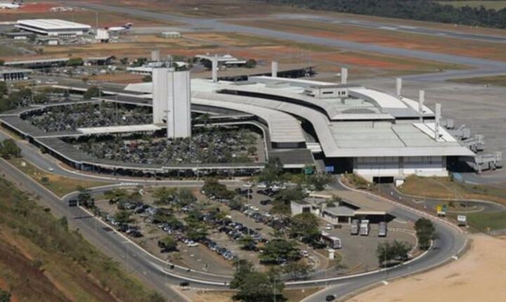 Aeroporto de Confins suspende pousos e decolagens em razão de falha na pista