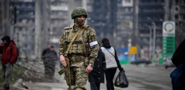 Rússia usa bônus, coação e prisões para mandar soldados à guerra na Ucrânia