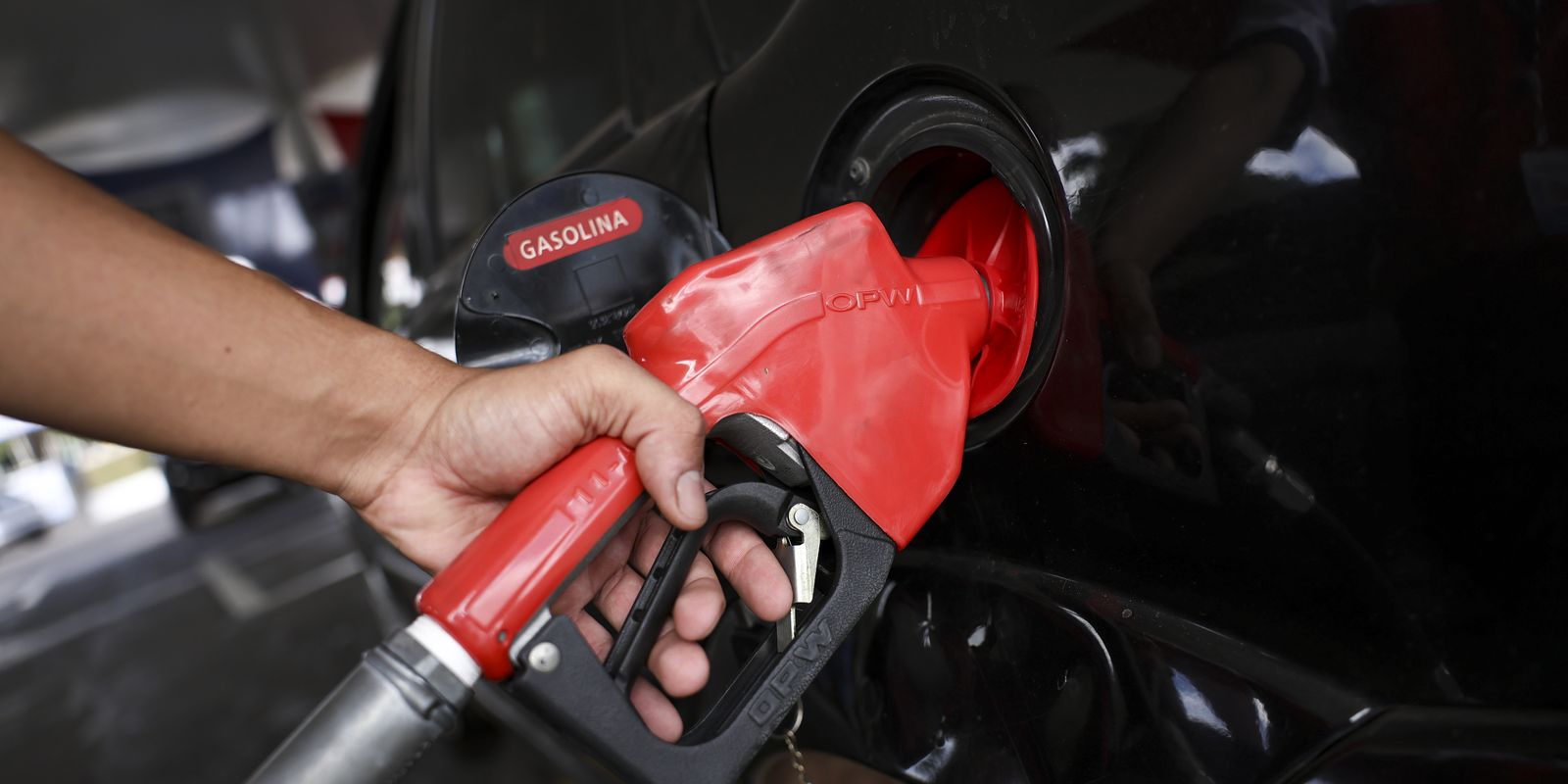 Multas aplicadas pela ANP por aumento abusivo de combustíveis superam R$ 700 milhões