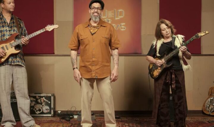 TV Brasil: reality show Duelo de Guitarras destaca a trajetória da guitarrista Lui Rabello