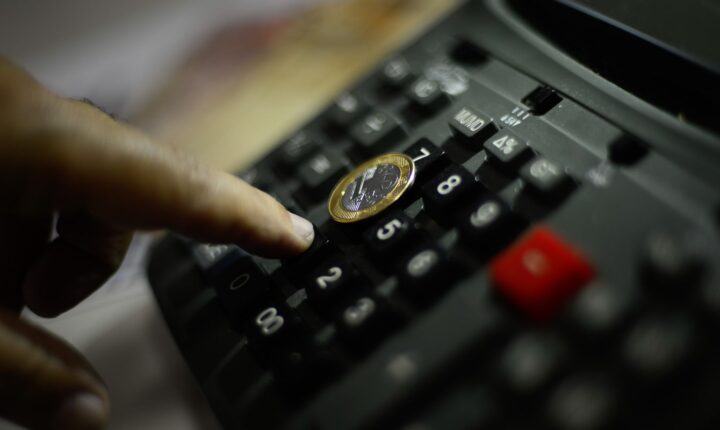 Dívida Pública Federal fica estável em agosto e chega a R$ 9,29 tri