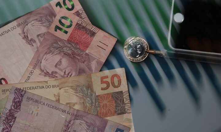 Ata do Copom aponta arrefecimento econômico como motivador para corte na Selic