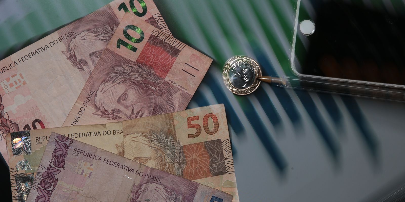 Ata do Copom aponta arrefecimento econômico como motivador para corte na Selic