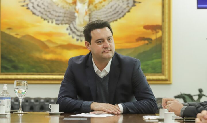 Quaest no Paraná: 79% aprovam e 12% desaprovam governo de Ratinho Junior