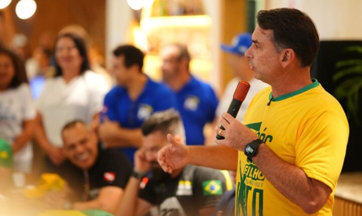 Flávio cobra transparência do STF e diz que tudo deve vir à tona