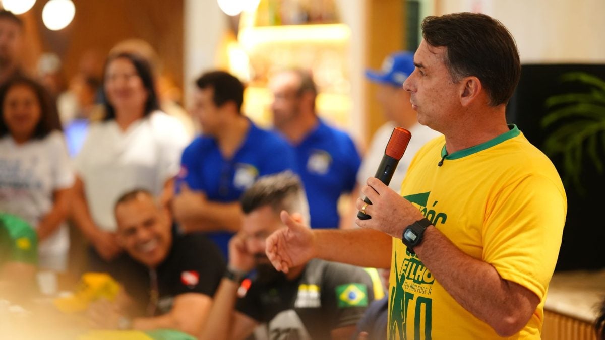 Flávio cobra transparência do STF e diz que tudo deve vir à tona