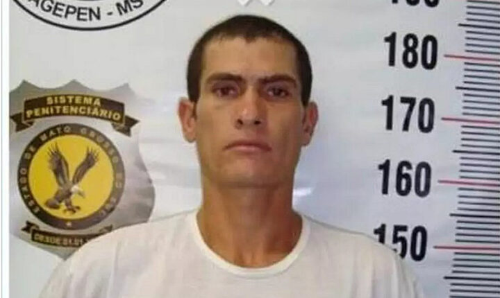 Homem é morto com dois tiros após investir contra motociclista com facas na Capital