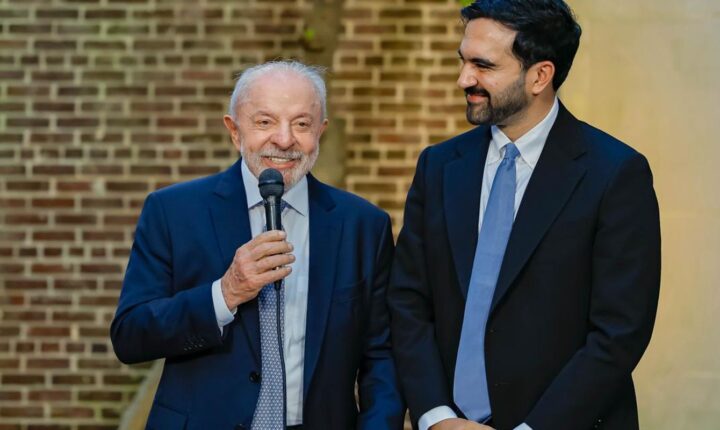Em agenda nos EUA, presidente Lula se encontra com prefeito de Nova York e mandatário uruguaio