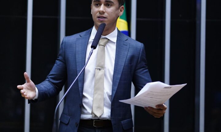 TSE determina remoção de postagem de Nikolas Ferreira com desinformação sobre Lula