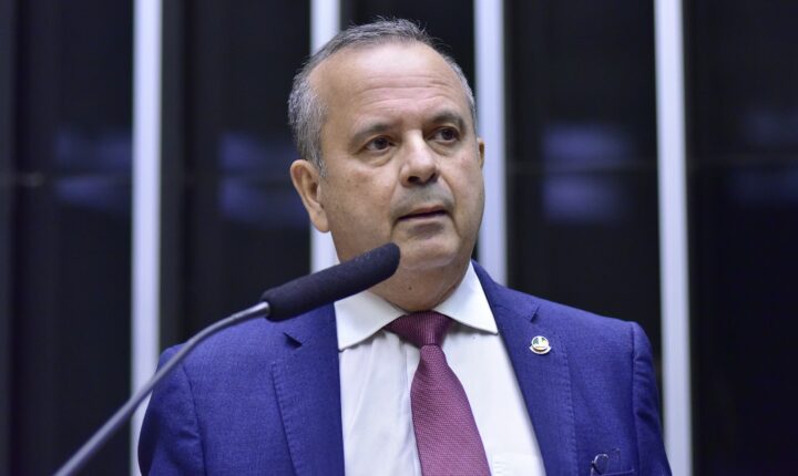 Oposição pede a Fachin quebra de sigilo de inquéritos das ‘fake news’ e de ‘fraudes no INSS’