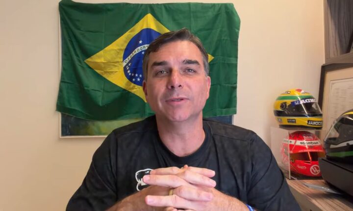 PT ampliará bombardeio a Flávio e “Dark Horse” após queda de sigilo