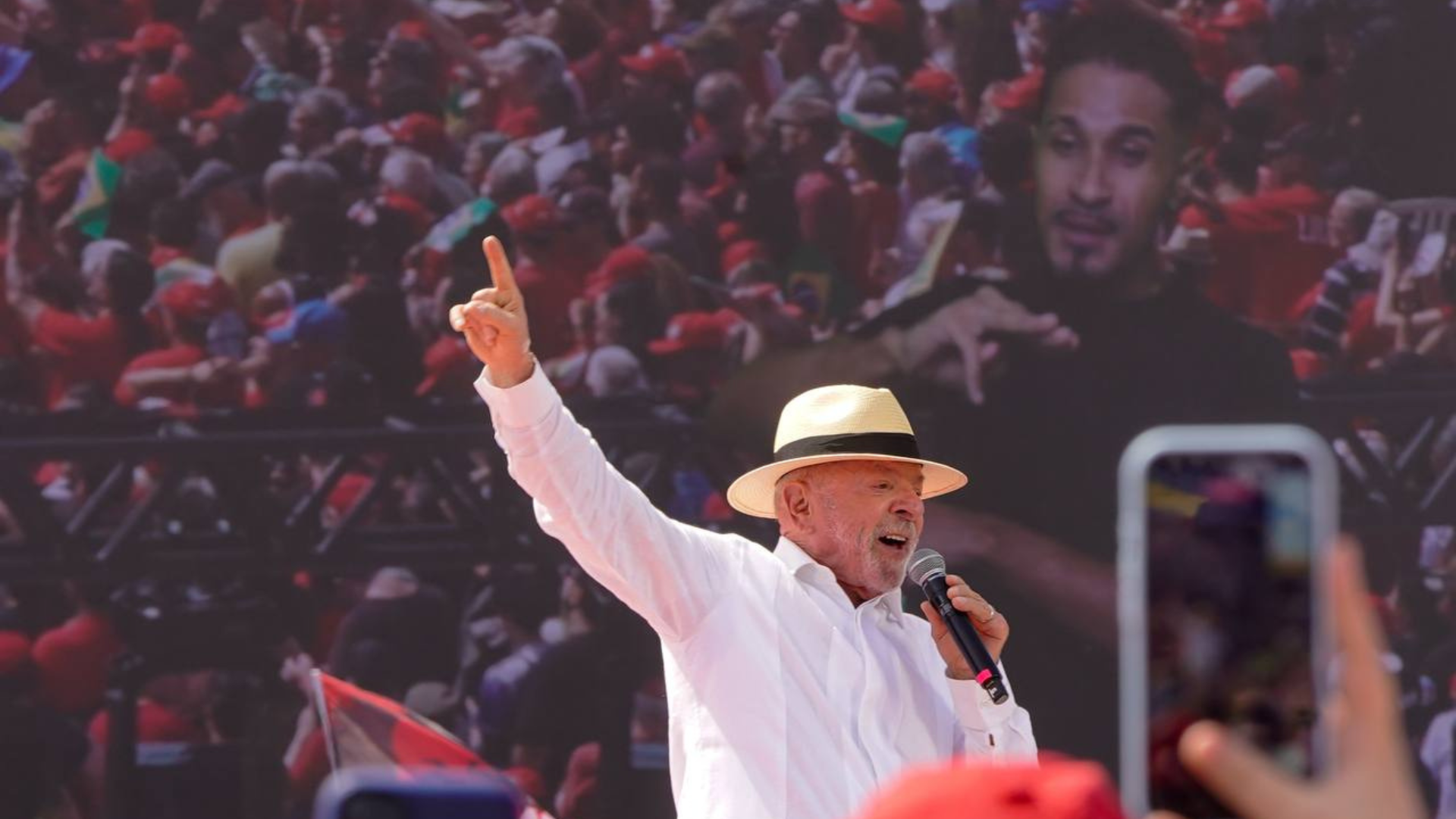 Ao vivo: Lula participa de ato de campanha em Fortaleza