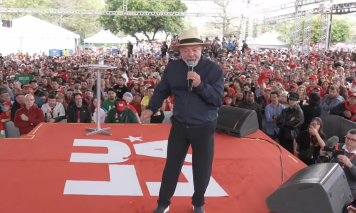 Em Santa Catarina, Lula reforça promessa de acabar com as bets