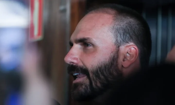 Primeira Turma do STF mantém condenação de Eduardo Bolsonaro