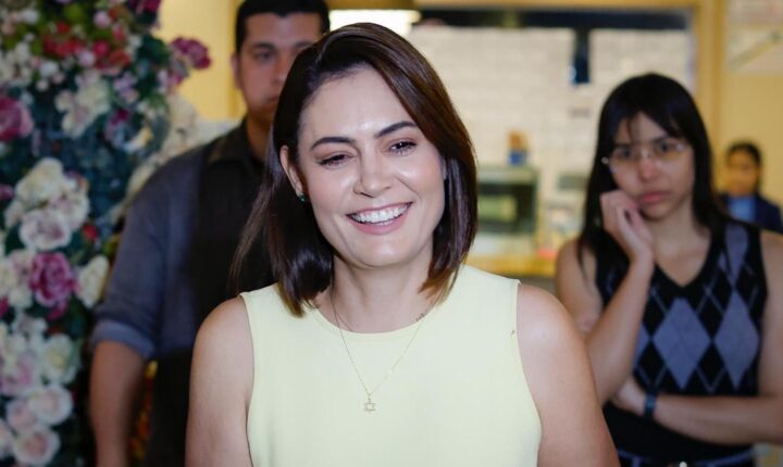 Michelle lidera disputa pelo Senado no DF, diz Real Time Big Data