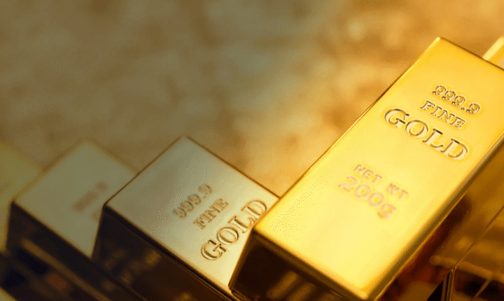 Ouro fecha estável, mas recua na semana com juros dos EUA no radar