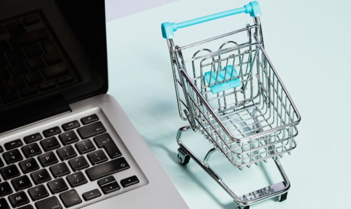 Abit aponta disparada nas compras internacionais após fim da cobrança em encomendas de até US$ 50