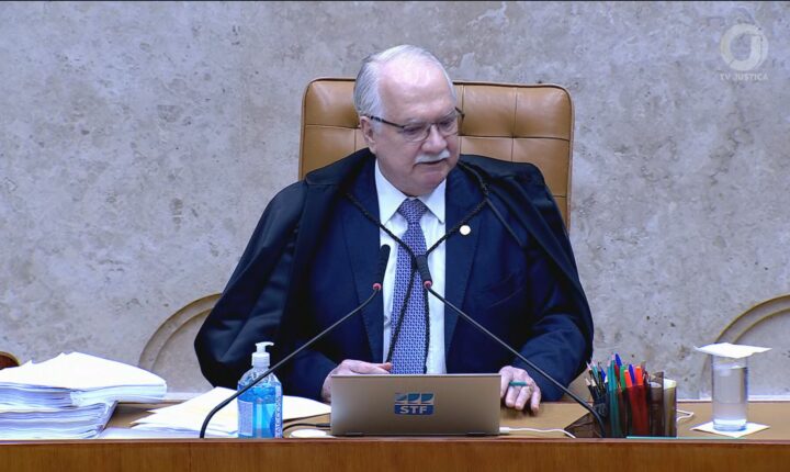 Edson Fachin é personagem-chave de sessão histórica do STF