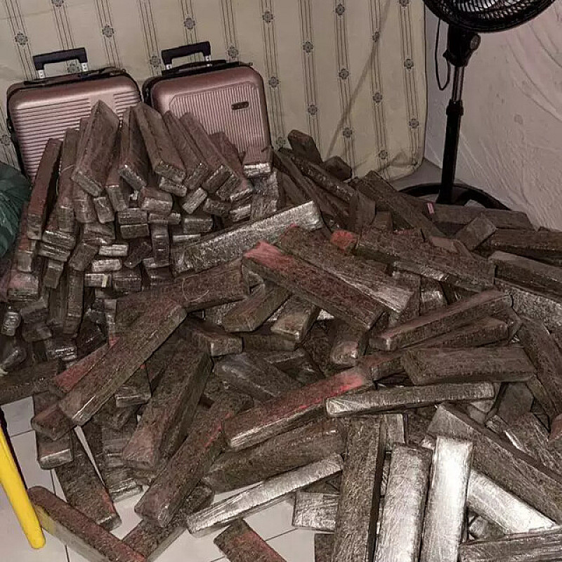 Polícia apreende 1,6 tonelada de maconha em casa usada como depósito em Campo Grande