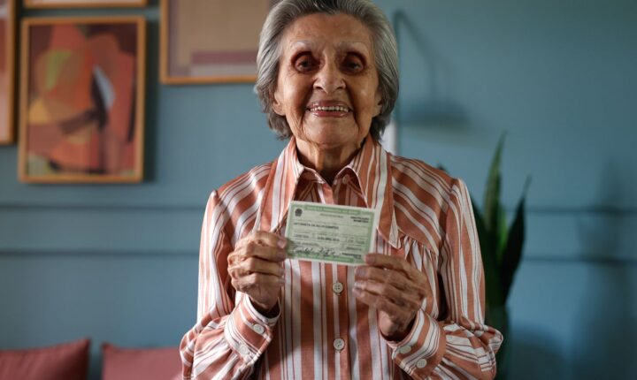 Campanha incentiva voto de quem tem mais de 70 anos e aponta desafios de abstenção