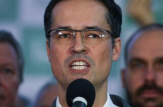Maioria do TSE mantém suspensão da campanha de Deltan ao Senado