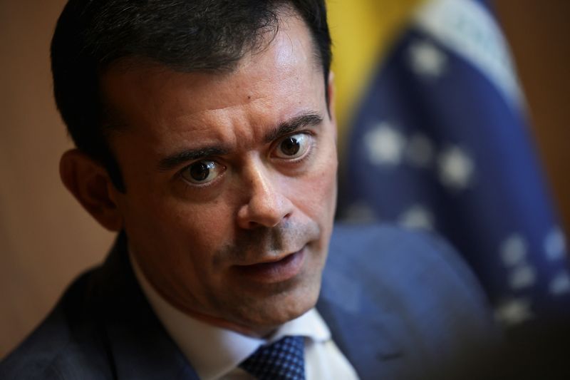 Discussão sobre juros altos ocorre por questões estruturais, diz Ceron
