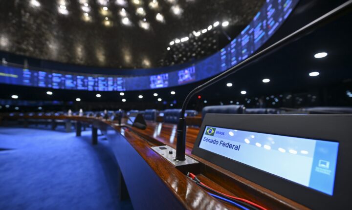 A 5 dias da eleição, 45% dos eleitores não sabem que serão dois votos para senador