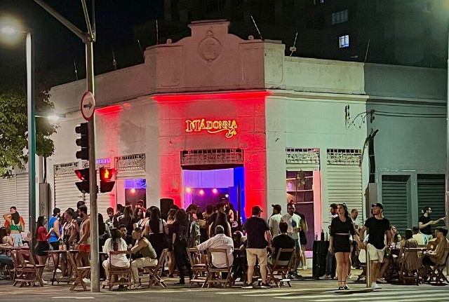 Bar com drinks inspirados em vilãs fecha as portas após pouco mais de dois anos em Campo Grande