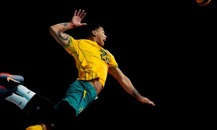 Brasil bate Colômbia e segue 100% no Sul-Americano masculino de vôlei