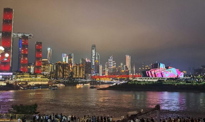 Conheça Chongqing: metrópole-chave da transformação econômica chinesa