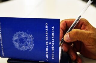 Congresso promulga emenda constitucional que encerra escala 6×1 no país
