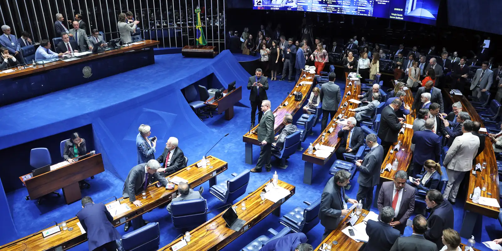PL elege 19 senadores e chega a 28 assentos; MDB conquista sete e PT, seis