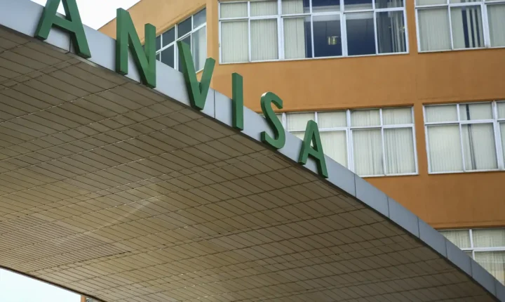 Anvisa proíbe publicidade irregular de suplementos alimentares