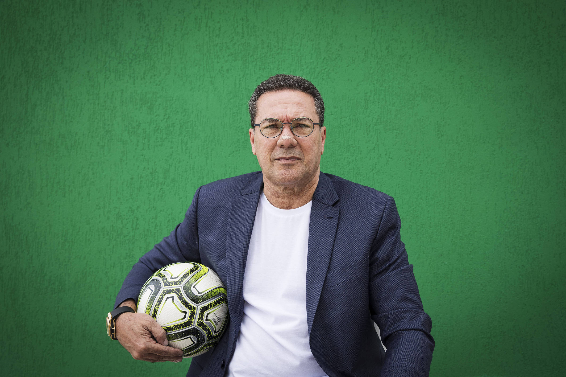 Famosos do futebol, como Vanderlei Luxemburgo, fracassam nas eleições de 2026