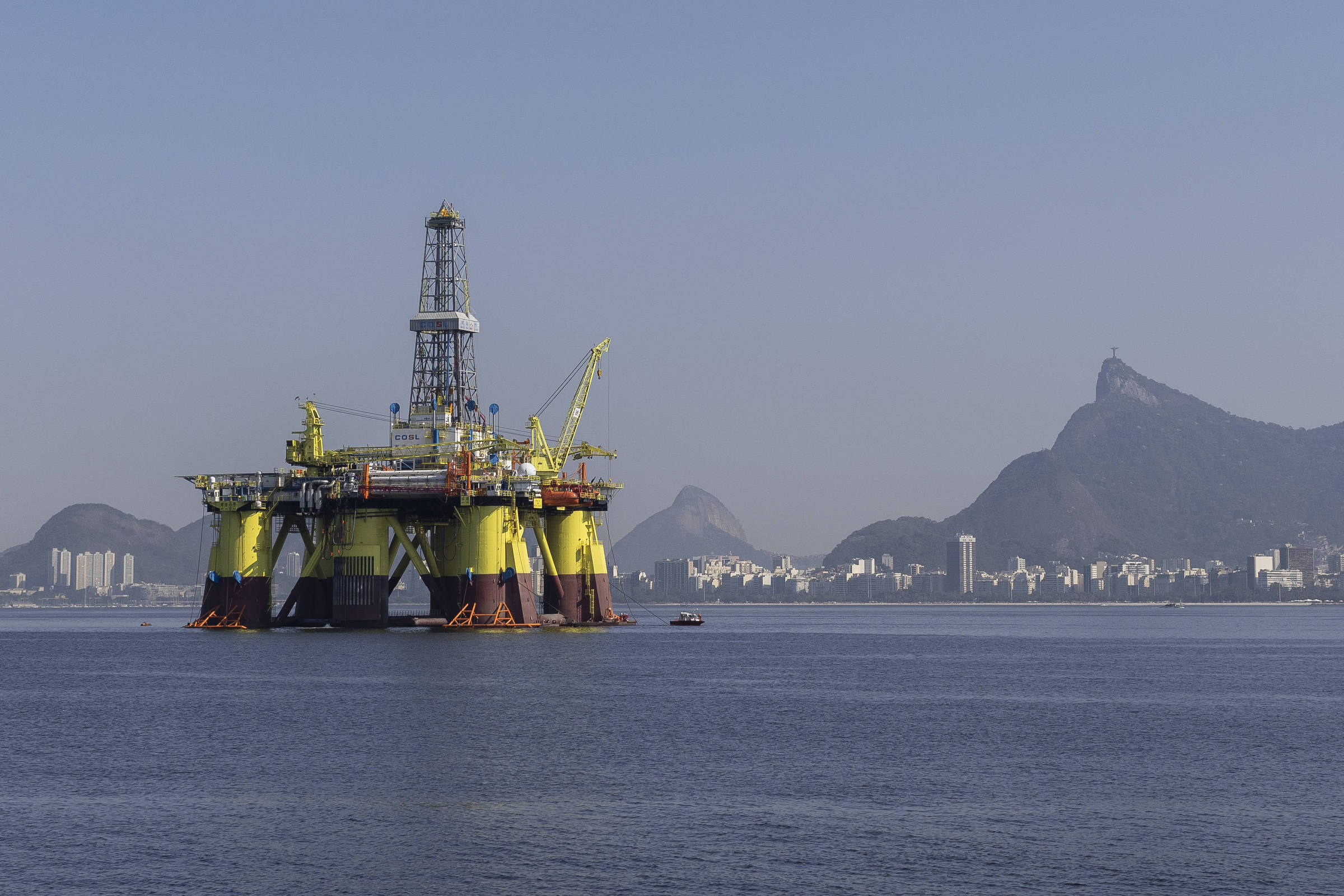Prio arremata primeira área em leilão de exploração de petróleo no pré-sal